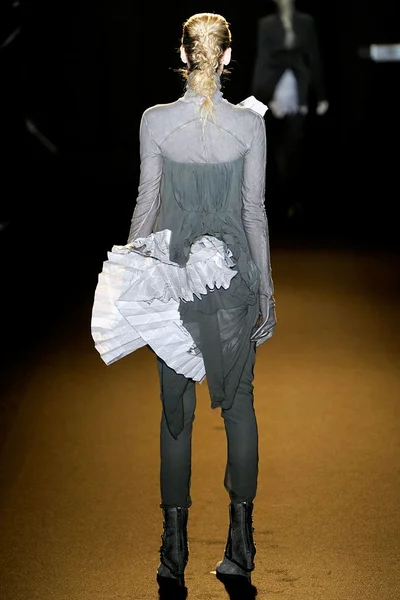 Look 68